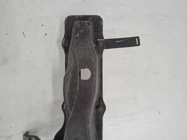 Rear Bumper Reinforcement Beam Kia Carens II OEM image 3