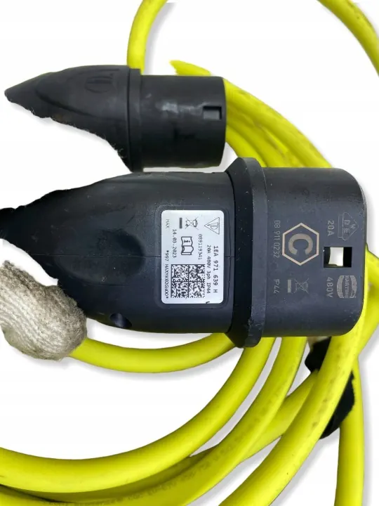 VW E-Up! Laturikaapeli OEM 1EA971675BF - Käytetty image 6