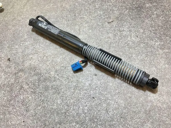 Actuador de maletero derecho OEM 8737952 para BMW 5 G30 image 3