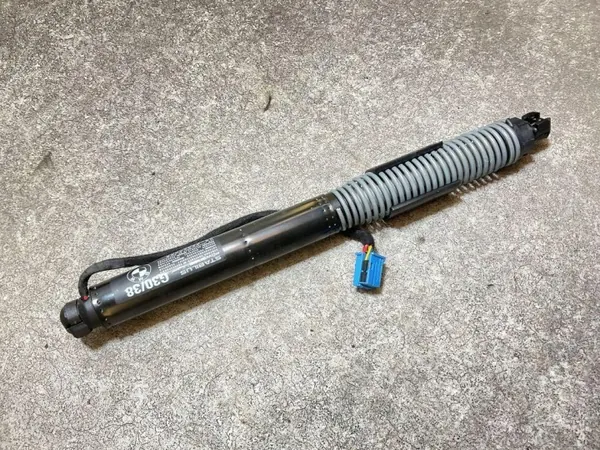 Actuador de maletero derecho OEM 8737952 para BMW 5 G30 image 5