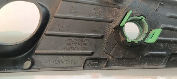 Toyota CH-R Ritilä OEM 52127-F4130 Etu Oikea image 6