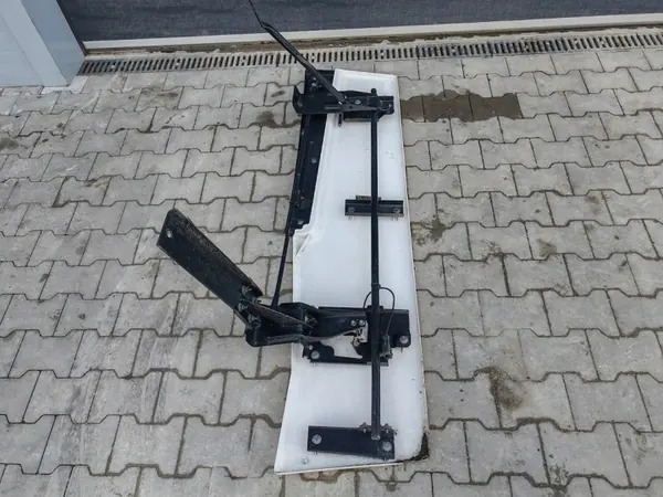 Renault OE alaohjaustuenta OEM 82636497 Käytetty image 5