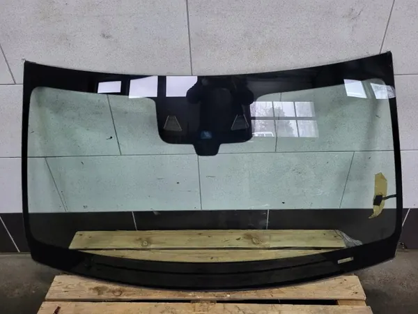 Pare-brise avant OEM A2536709000 avec capteur radar image 2