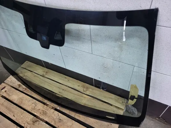 Pare-brise avant OEM A2536709000 avec capteur radar image 4
