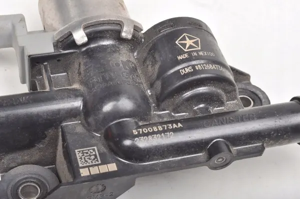Válvula de combustível Alfa Romeo OEM 57008873AA - Usado image 3