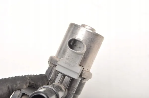 Válvula de combustível Alfa Romeo OEM 57008873AA - Usado image 5