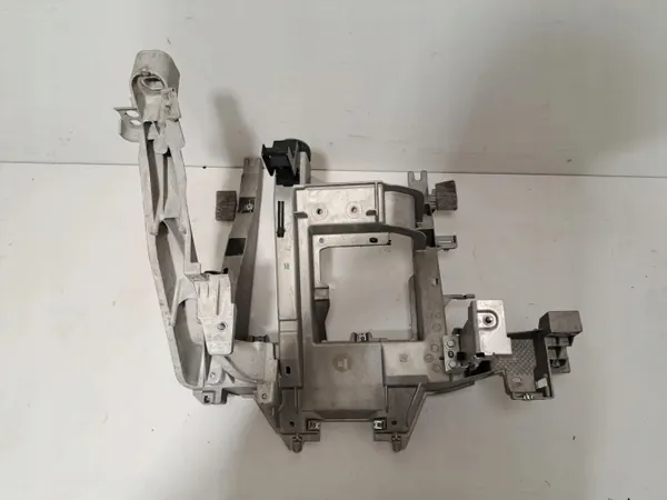 Renfort tableau de bord BMW iX OEM 9460568 image 2