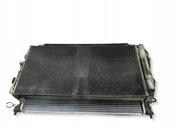 Radiateur d'eau Kia Carens 3 OEM CSX711 - Occasion image 2