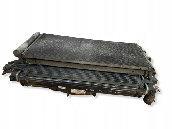 Radiateur d'eau Kia Carens 3 OEM CSX711 - Occasion image 3