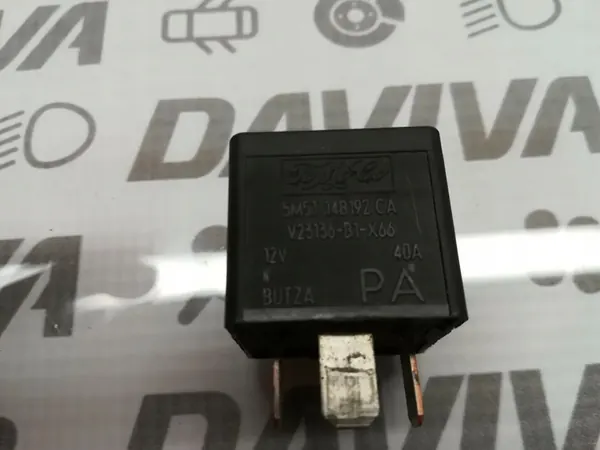 Relä kW (HP) 5M5T-14B192-CA - 2003 Sisäinen Musta image 4