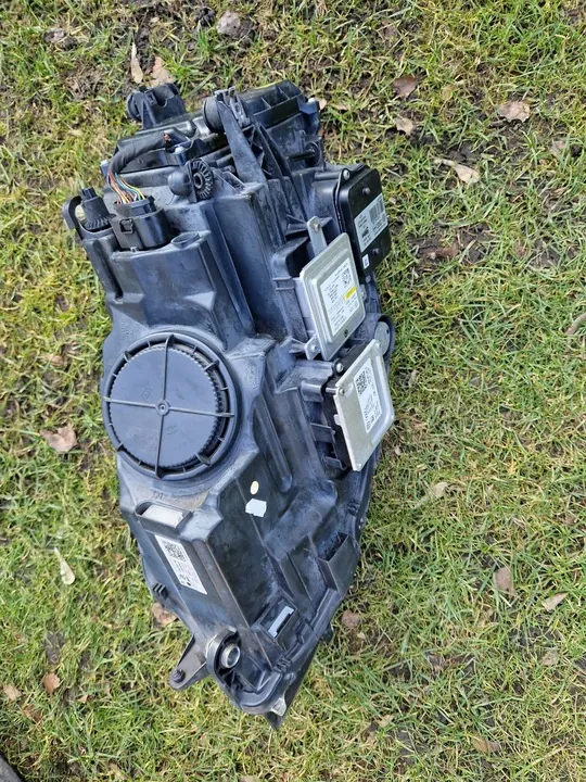 VW GOLF 7 VII FAROL DIREITO BI-XENON image 4