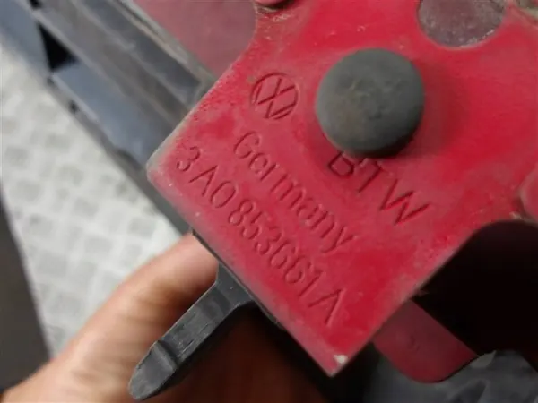 Grill VW Passat B4 1994 image 4