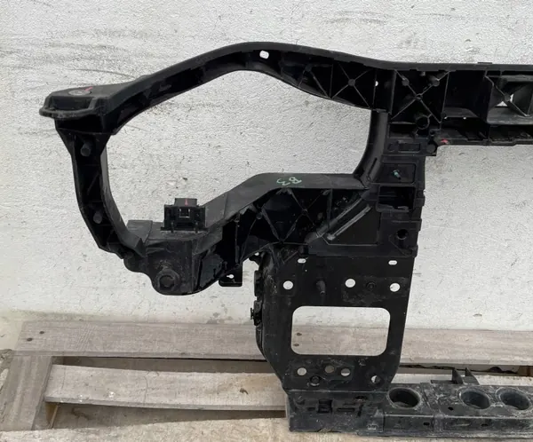 OEM 64105-R0000 etureinike Kia Carnivalille image 6