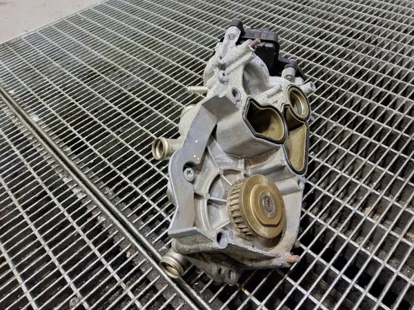 Pompe à eau OEM 05E121042B pour Seat Leon IV image 3
