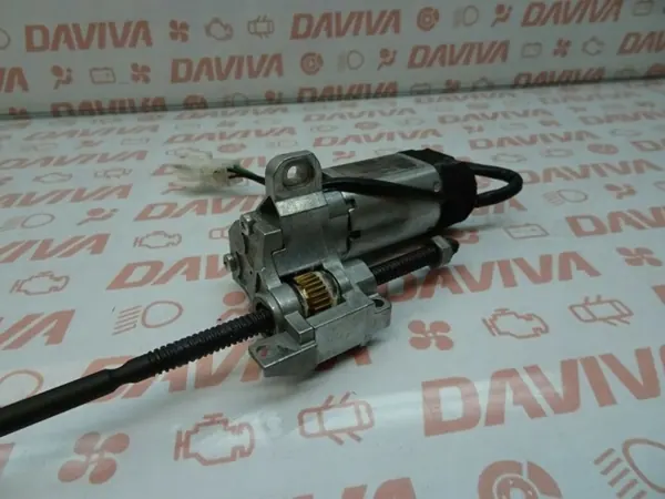Motor de columna de dirección OEM A203460625 - Usado image 8