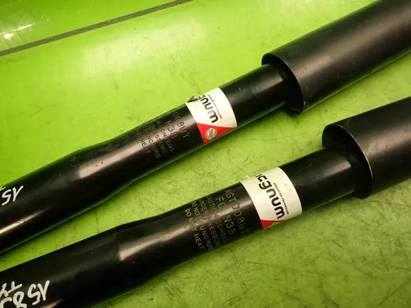 Achter Schokdempers Set OEM AGT008MT voor Skoda Fabia image 4