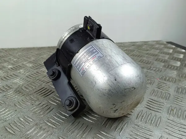Secador AC Kia EV6 OEM T301730942 - Usado image 3