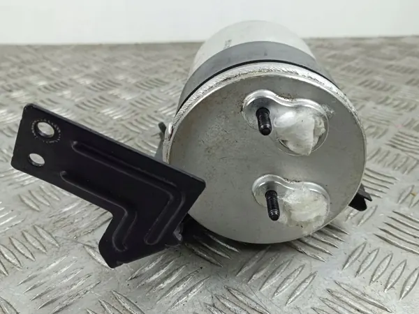 Secador AC Kia EV6 OEM T301730942 - Usado image 4