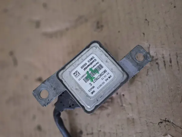 Sensor NOX AUDI A4 B8 VW Passat B7 8K0907807E image 3