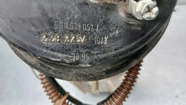 Brandstofpomp VW Polo 1.4 6N 6N0919051J image 4