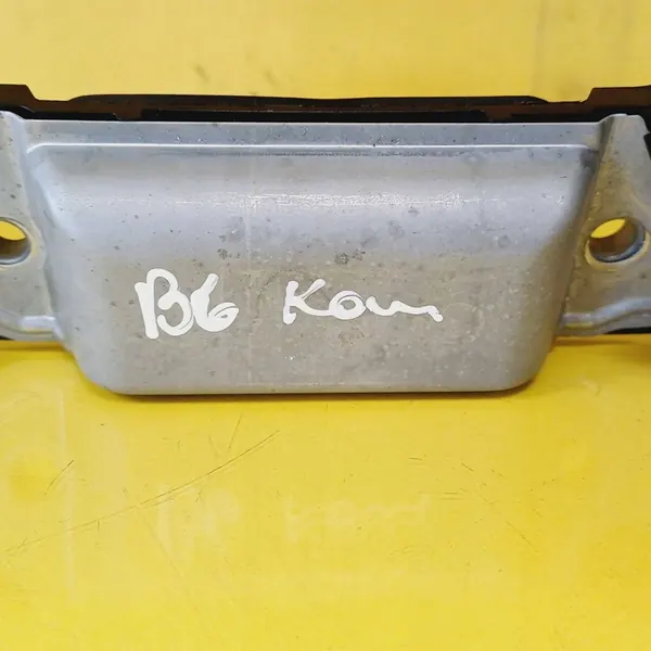 Acabamento da tampa do porta-malas Micro Switch VW Passat B6 Kombi image 6