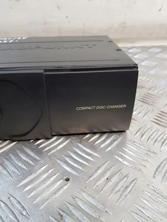 Changer de disques Blaupunkt CDC-A08 OEM 7607274002 image 3