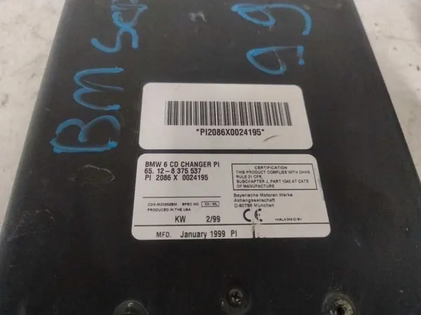 Käytetty BMW CD-vaihtaja OEM 8375537 E38-malliin image 3