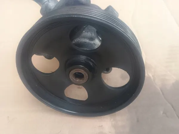 Servostyrningspump PP050 Peugeot Citroen image 2