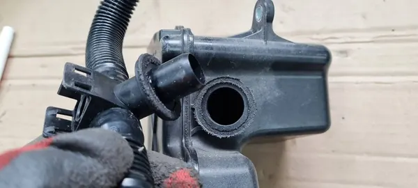 A6 C8 4K Mangueira de Vácuo 2.0 TFSI Híbrido 06L133121H A7 4K image 6