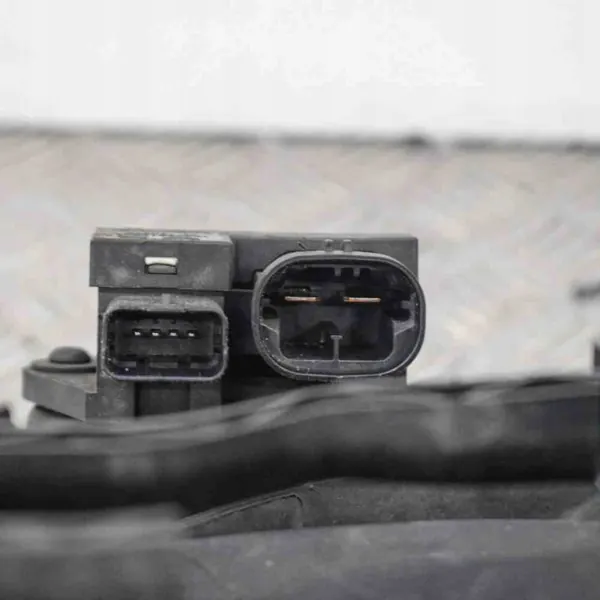 Pièces de refroidissement OEM 9812028580886160000 Peugeot 2008 image 7