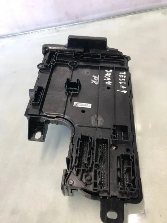 Tesla Model S Mukavuusmoduuli OEM 1670976000A image 2