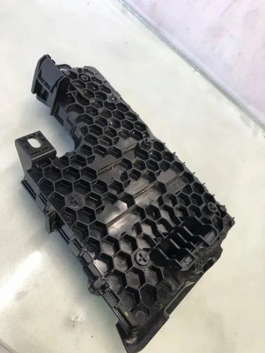 Tesla Model S Mukavuusmoduuli OEM 1670976000A image 3
