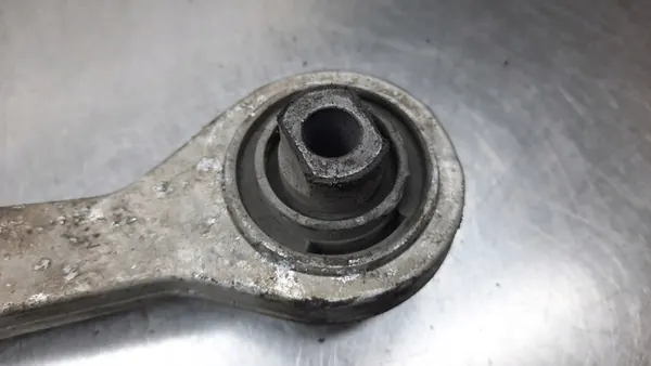 Braccio di Controllo Anteriore Sinistro Volkswagen Passat B5 1.8B 98R OEM 4D0407151 image 3