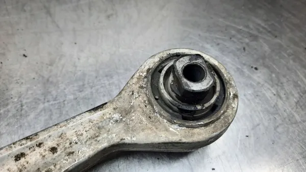 Braccio di Controllo Anteriore Sinistro Volkswagen Passat B5 1.8B 98R OEM 4D0407151 image 7