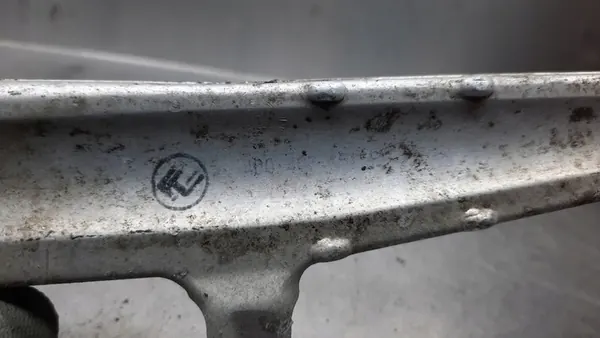 Braccio di Controllo Anteriore Sinistro Volkswagen Passat B5 1.8B 98R OEM 4D0407151 image 9