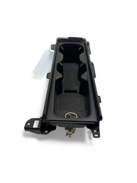 Volvo XC90 Framre dryckeshållare OEM 31389958 image 3