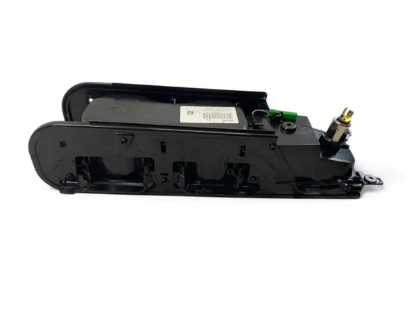 Volvo XC90 Framre dryckeshållare OEM 31389958 image 8