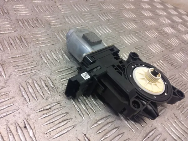 Motor de janela dianteira esquerda OEM 82450G2020 image 5
