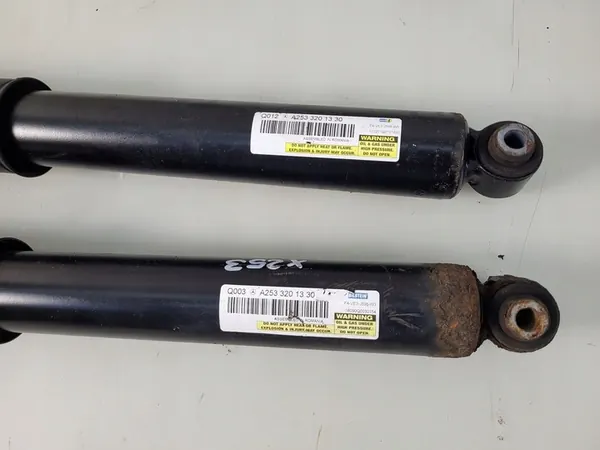 Bakre stötdämpare MERCEDES GLC X253 A2533201330 image 4