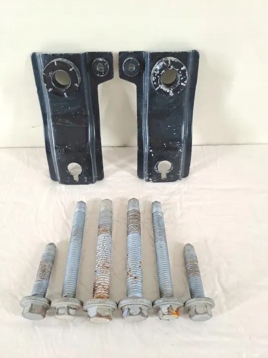 OEM Voorophangarmbouten voor Toyota Proace City image 2