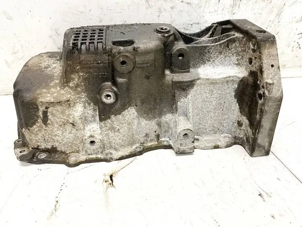 Motorolja sump Renault Megane 2009 1.6L 8200451325 image 2
