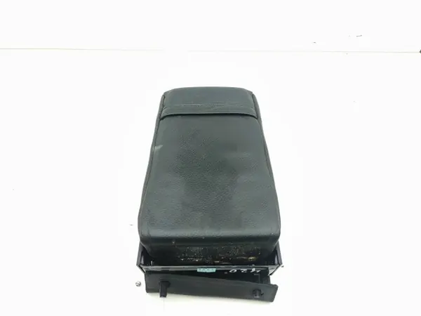 Accoudoir arrière OEM AMD213526 pour Chevrolet Captiva 2007 image 5