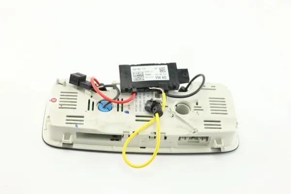 Luz de Teto Audi A3 8V OEM 8V7947135AC - Usado image 3