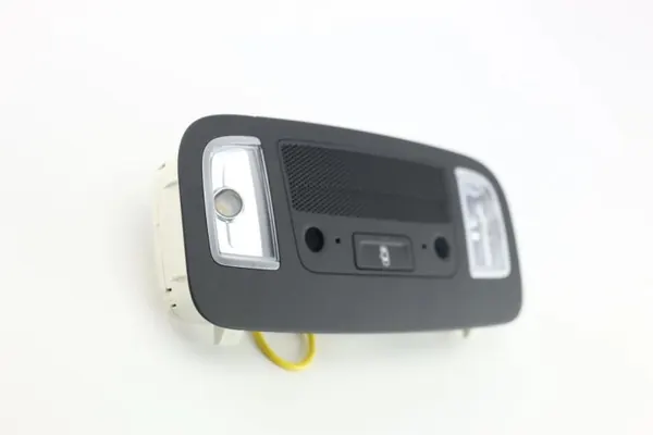 Luz de Teto Audi A3 8V OEM 8V7947135AC - Usado image 5