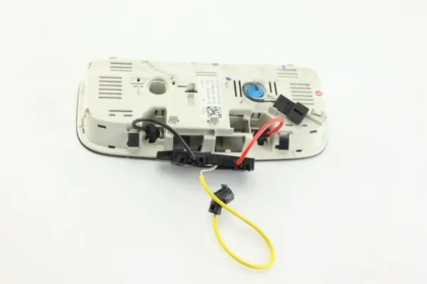 Luz de Teto Audi A3 8V OEM 8V7947135AC - Usado image 6