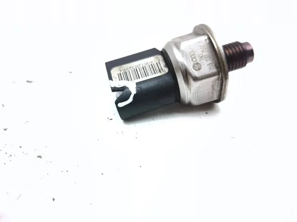 Sensor de pressão de combustível Audi Q7 4L 2006 OEM 059130758E image 3