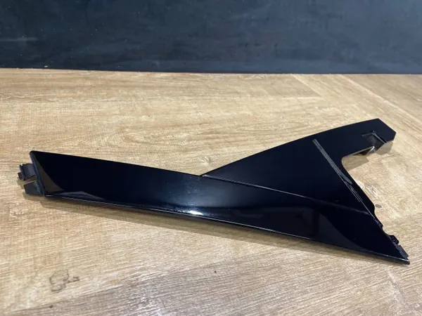 Cache de pilier arrière droit HK83254A42AC pour Jaguar F-Pace image 2