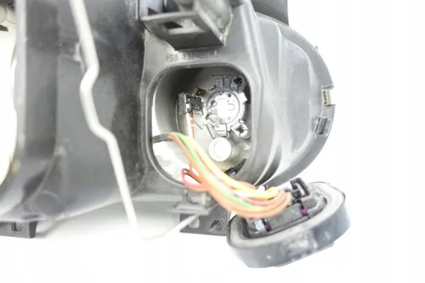 VW Golf IV Etuvalo Vasen OEM 1EJ007700 image 6