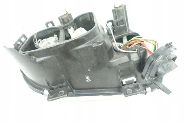VW Golf IV Etuvalo Vasen OEM 1EJ007700 image 7