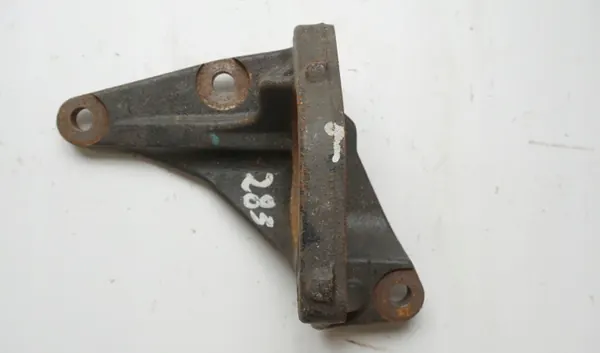 Soporte de semieje delantero derecho OEM 39780-1AT1A image 3